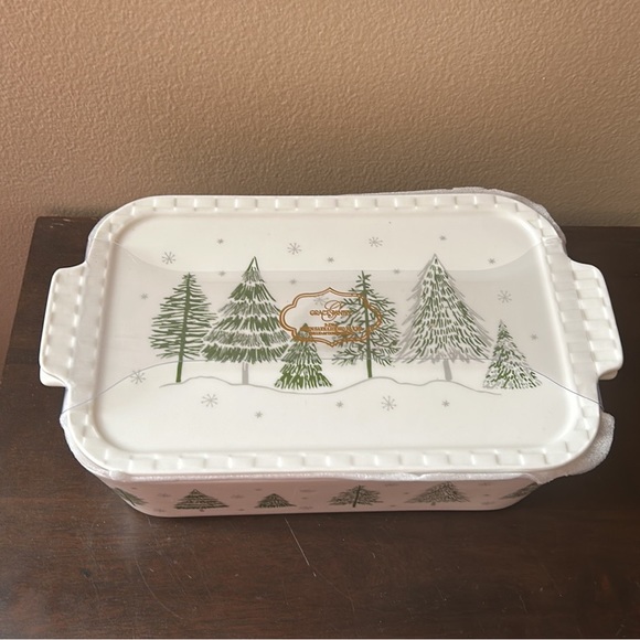 Grace's Pantry 3 in 1 Christmas Trees Snowflakes Baker Casserole w/ Lid New - Picture 2 of 2